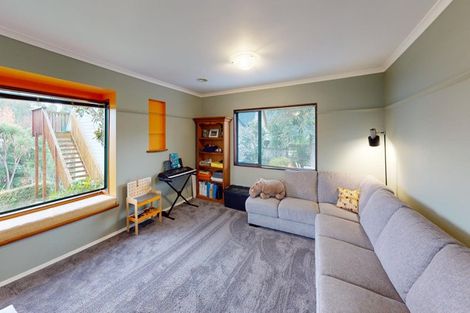 Photo of property in 24 Cashmere Drive, Fitzherbert, Palmerston North, 4410