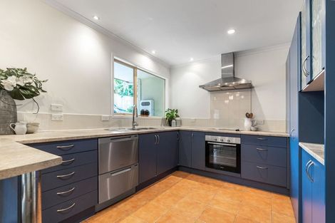 Photo of property in 28a Park Road, Glenfield, Auckland, 0629