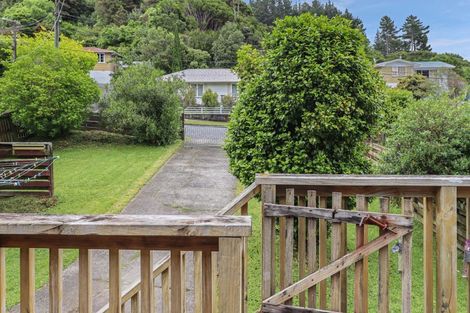 Photo of property in 15 James Grove, Stokes Valley, Lower Hutt, 5019