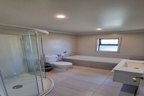 Photo of property in 25 Brindle Way, Newlands, Wellington, 6037