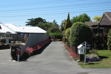 Photo of property in 105 Hawthornden Road, Avonhead, Christchurch, 8042