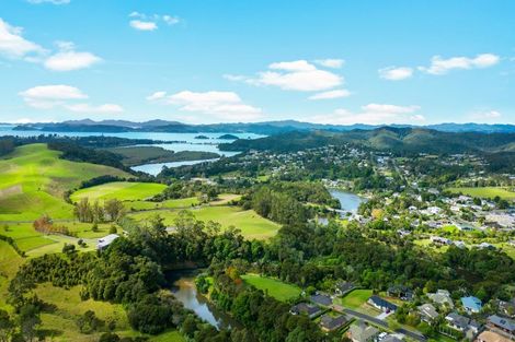 Photo of property in 19 Spinnaker Point, Haruru, 0204