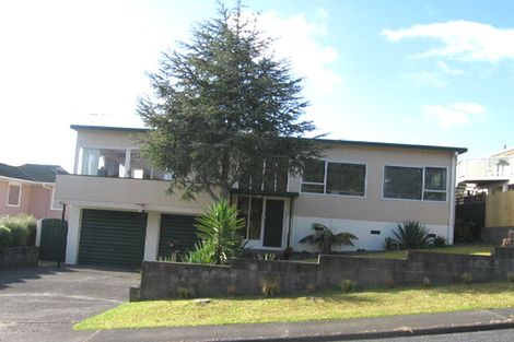 Photo of property in 15 Hume Drive, Hillcrest, Auckland, 0627