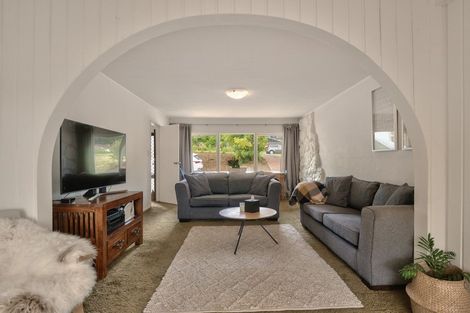 Photo of property in 24 Sylvan Avenue, Northcote, Auckland, 0627
