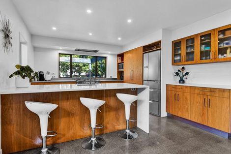 Photo of property in 5-7 Adam Lile Drive, Highlands Park, New Plymouth, 4312