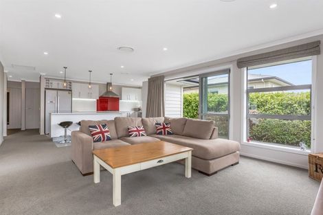 Photo of property in 27 John Burke Drive, Aotea, Porirua, 5024