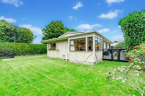 Photo of property in 72a Elizabeth Street, Waikanae, 5036