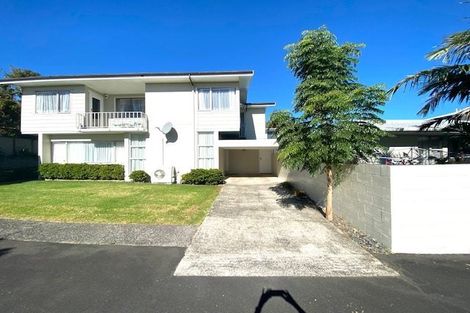 Photo of property in 2/13 Walter Street, Hauraki, Auckland, 0622
