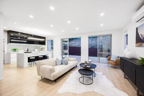 Photo of property in 27 Westerley Place, Long Bay, Auckland, 0630