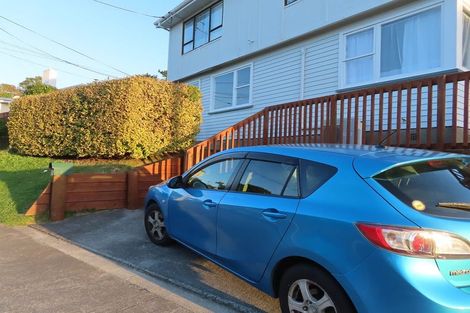 Photo of property in 60 Beazley Avenue, Paparangi, Wellington, 6037