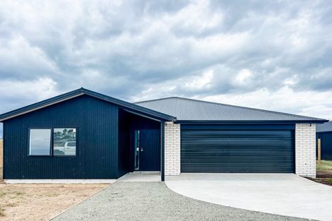 Photo of property in 12 Taurangawaka Road, One Tree Point, 0118