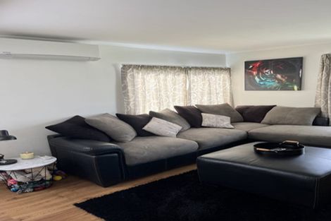 Photo of property in 4 Elvira Place, Ranui, Auckland, 0612