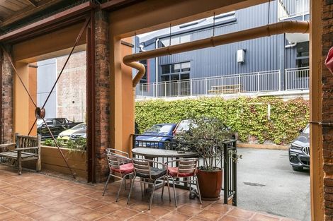 Photo of property in Courtenay Mews Apartments, 12/14 Alpha Street, Te Aro, Wellington, 6011