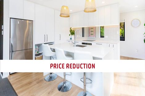 Photo of property in 23 Percy Kinsman Crescent, Riverstone Terraces, Upper Hutt, 5018