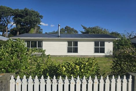 Photo of property in 35 Waite Street, Featherston, 5710