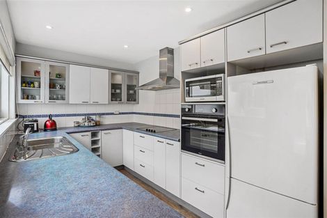 Photo of property in 1 Farnham Place, Ilam, Christchurch, 8041