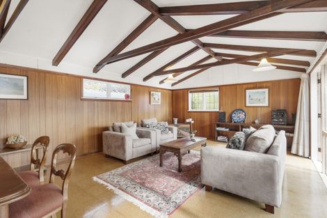 Photo of property in 16 Tui Vale Road, Shelly Park, Auckland, 2014