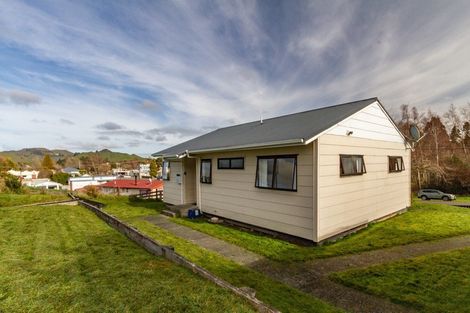 Photo of property in 5 Duncan Street, Raetihi, 4632