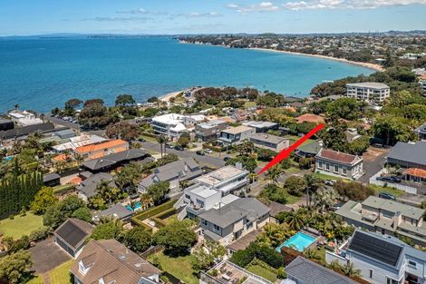 Photo of property in 2/2a Earnoch Avenue, Takapuna, Auckland, 0622