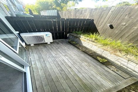 Photo of property in 11/3 Matuhi Rise, Henderson, Auckland, 0612