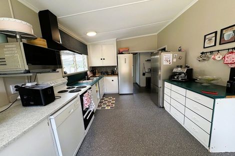Photo of property in 108a College Road, Edgecumbe, 3120