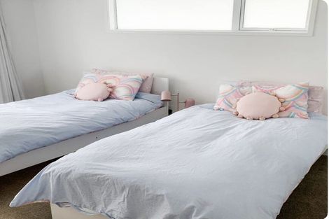 Photo of property in 24 Otakau Road, Milford, Auckland, 0620