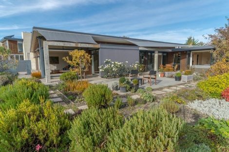 Photo of property in 1 Waimana Place, Wanaka, 9305