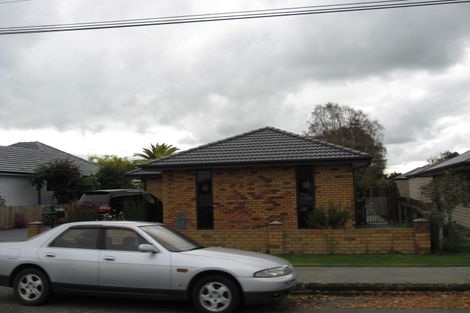 Photo of property in 15 Grassmere Street, Papanui, Christchurch, 8052