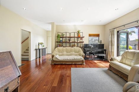 Photo of property in 23 Ballymore Drive, Pinehill, Auckland, 0632