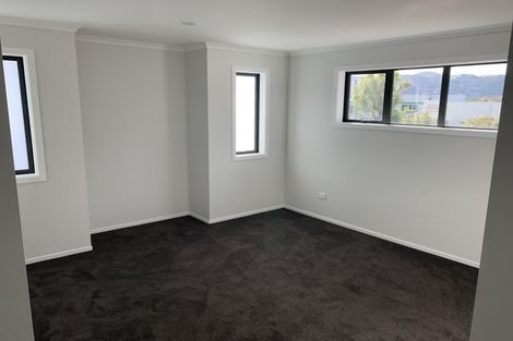 Photo of property in 91c Whites Line East, Waiwhetu, Lower Hutt, 5010