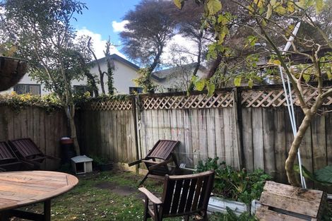 Photo of property in 14/3 Orwell Road, Greenhithe, Auckland, 0632