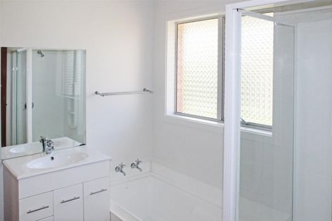 Photo of property in 19 Rutherglen Avenue, Ilam, Christchurch, 8041