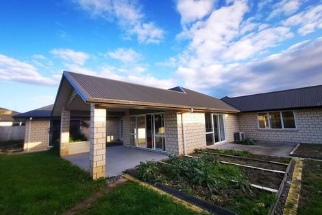 Photo of property in 8 Sutherland Court, Flagstaff, Hamilton, 3210