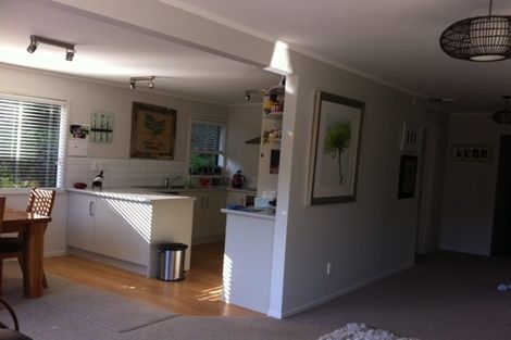 Photo of property in 33 Ngaio Gorge Road, Ngaio, Wellington, 6035