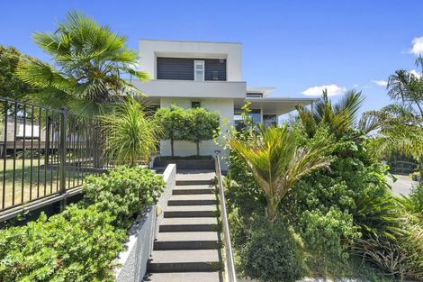 Photo of property in 133 Lake Crescent, Hamilton Lake, Hamilton, 3204