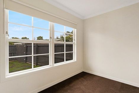 Photo of property in 33b Gill Avenue, Te Atatu Peninsula, Auckland, 0610