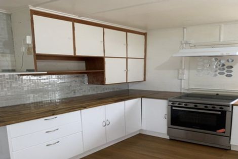 Photo of property in 28 Hammond Street, Bulls, 4818