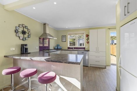 Photo of property in 78 Oxford Street, Tawa, Wellington, 5028