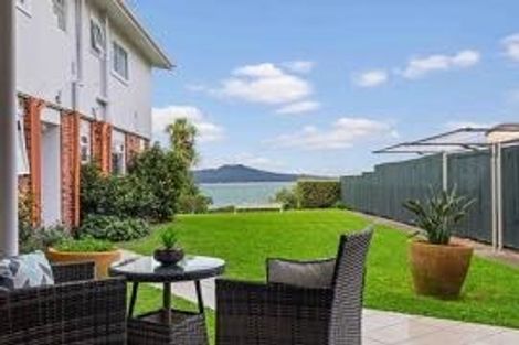 Photo of property in 2/241 Hurstmere Road, Takapuna, Auckland, 0622