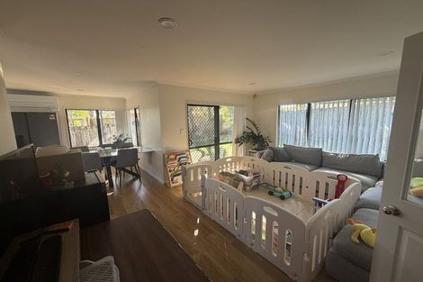 Photo of property in 6 Mohill Place, East Tamaki Heights, Auckland, 2016