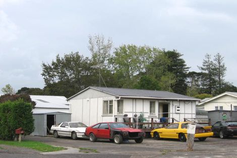 Photo of property in 124 Glendale Road, Glen Eden, Auckland, 0602