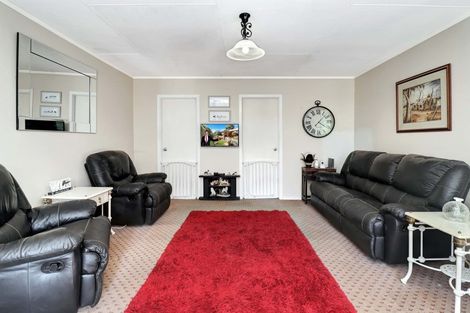 Photo of property in 17 Philip Walter Drive, Katikati, 3170