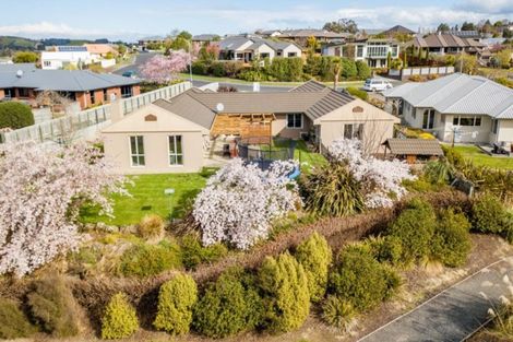 Photo of property in 37 Duxford Crescent, Fairfield, Dunedin, 9018