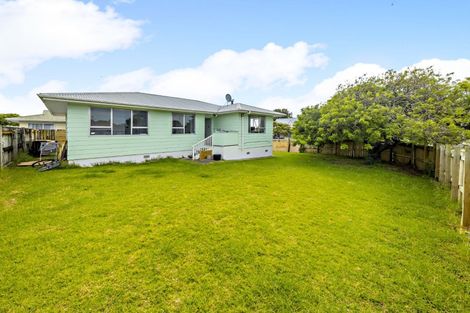 Photo of property in 38 Burundi Avenue, Clendon Park, Auckland, 2103