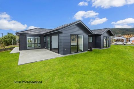 Photo of property in 22 Filmer Crescent, Wallaceville, Upper Hutt, 5018