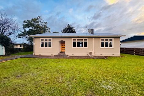 Photo of property in 32 Grey Street, Marton, 4710