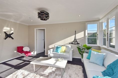 Photo of property in 16 Bateman Avenue, Bryndwr, Christchurch, 8053