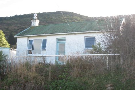 Photo of property in 43 Kauri Street, Ravensbourne, Dunedin, 9022