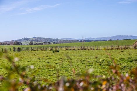 Photo of property in 345 Waihakeke Road, Waihakeke, Carterton, 5792