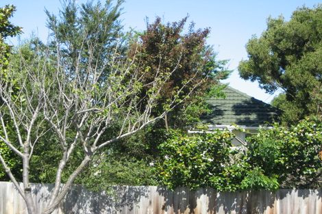 Photo of property in 18 Farquhars Road, Redwood, Christchurch, 8051